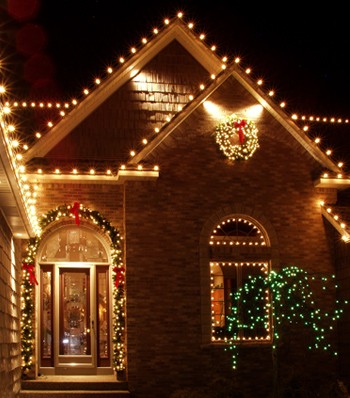 Christmas Light Installation Service Kalamazoo - Naylor Landscape